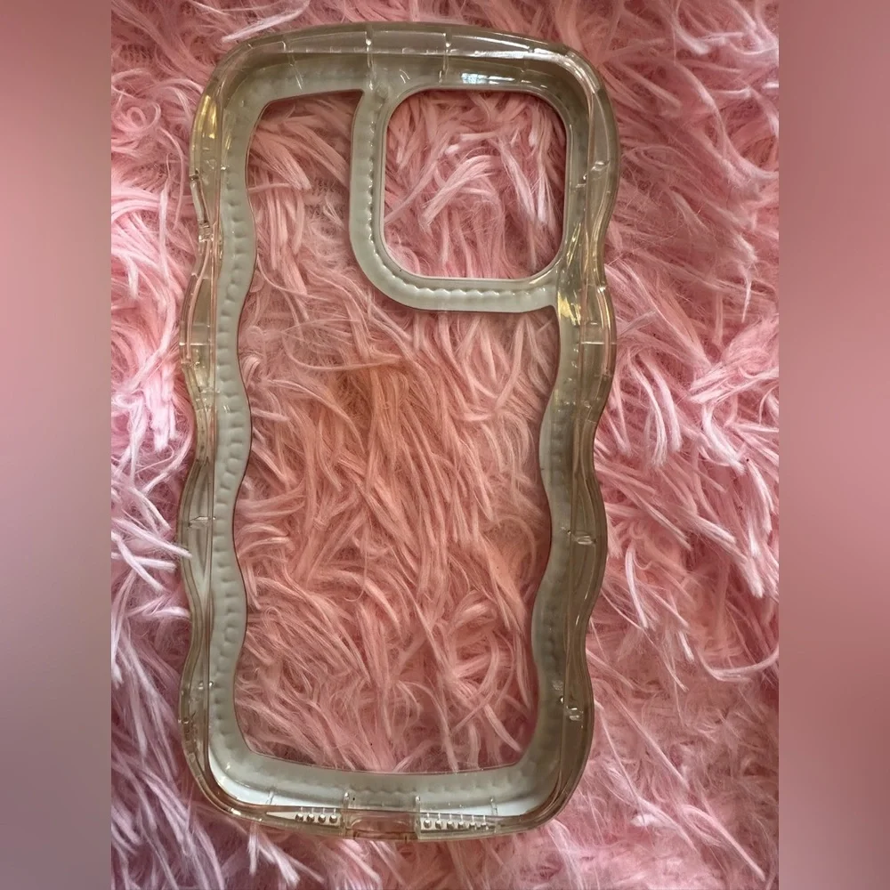 iPhone 12 Pro Max/14 Pro Max Bling Wavy Case